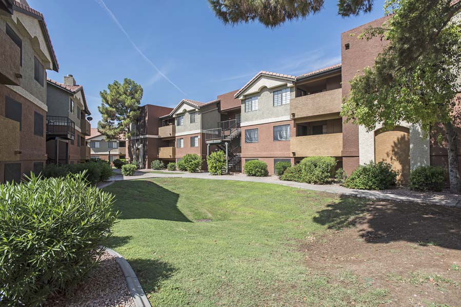 Avana Gilbert Gilbert Az 3 of 12