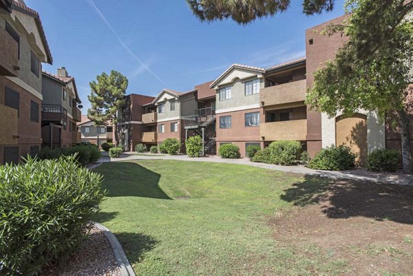 Avana Gilbert: Luxury apartment community with modern in Gilbert, showcasing stylish design and beautiful landscaping