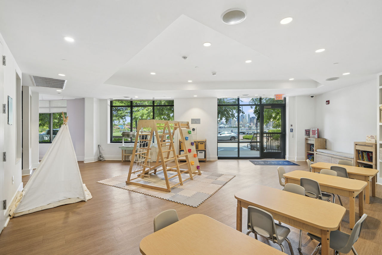 Estuary Apartments Weehawken Nj 11 of 12