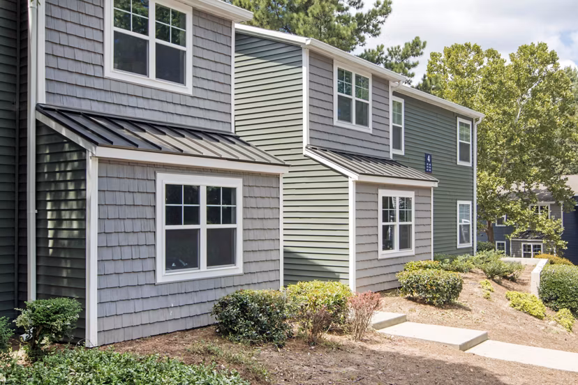 Avana Woods: Serene garden-style apartments in scenic suburb