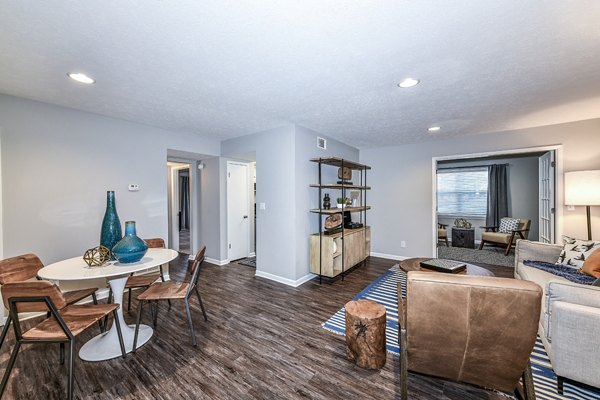 dining room at Avana Woods Apartments