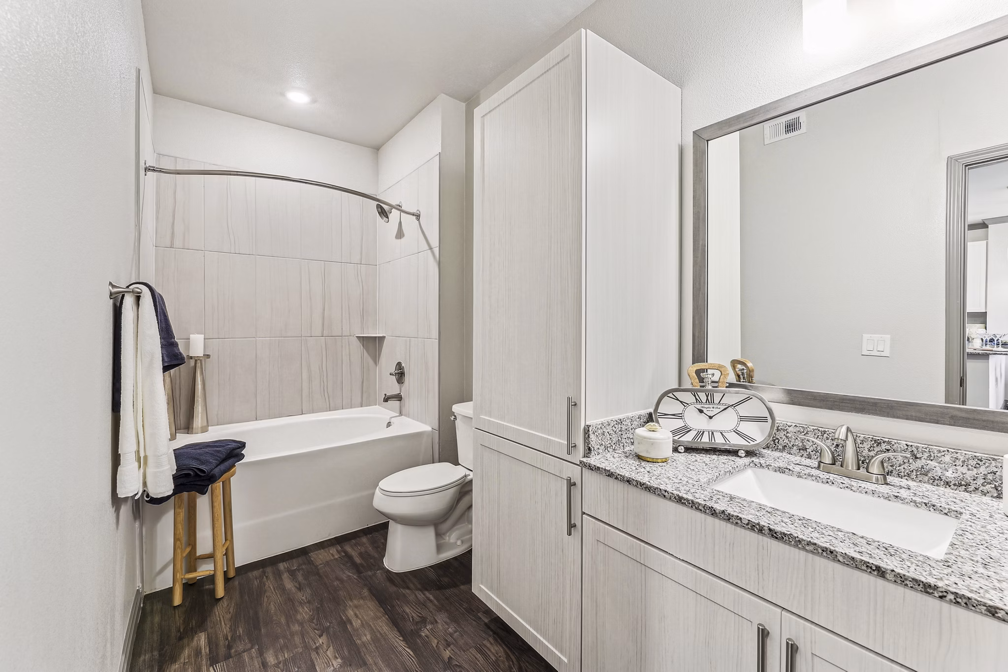 bathroom at Caliza Apartments