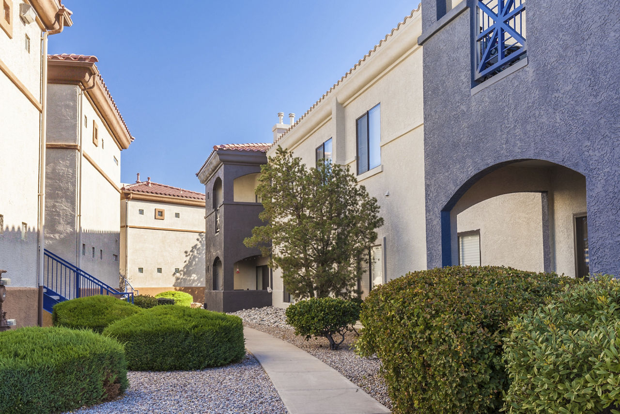 Circ Apartments Albuquerque Nm 2 of 12