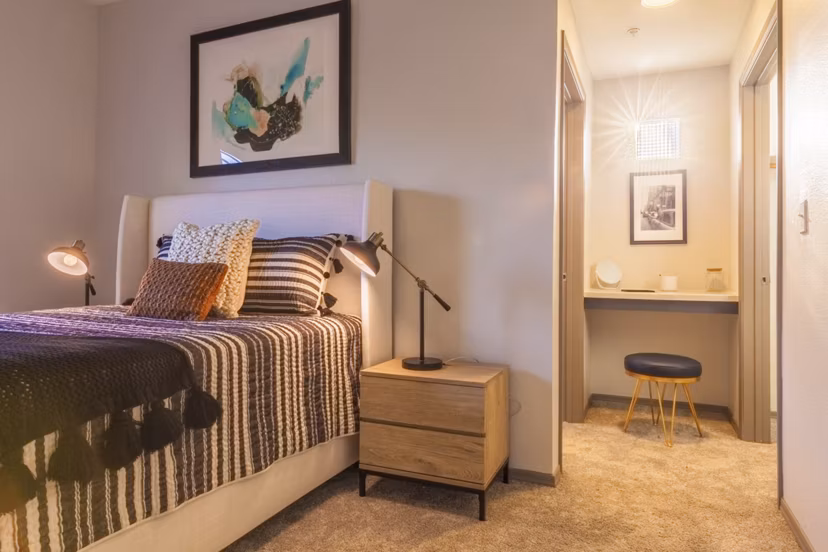 Elegant bedroom with contemporary decor at Circ Apartments