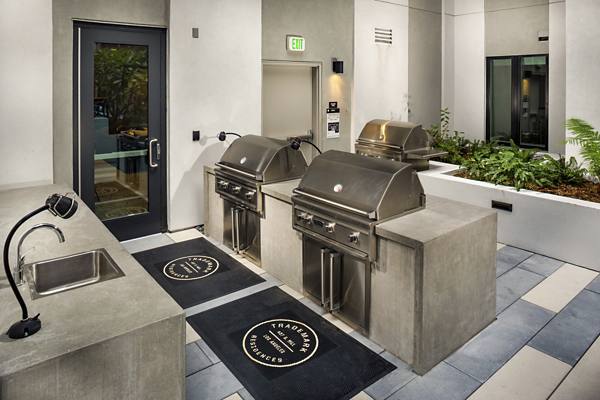 grill area at Trademark Apartments