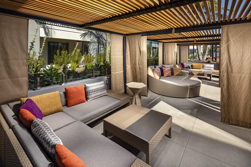 courtyard at The Weddington Apartments