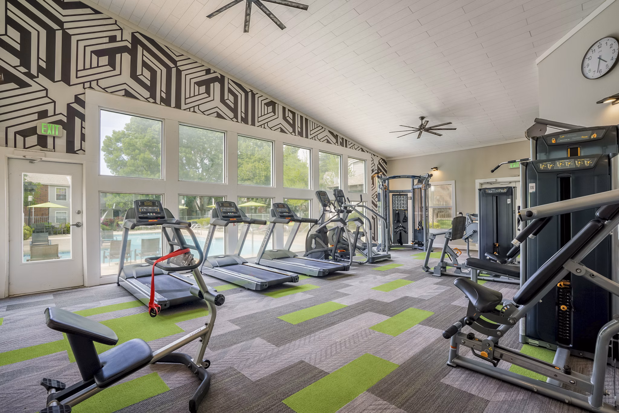 fitness center at Spring Park Apartments 
