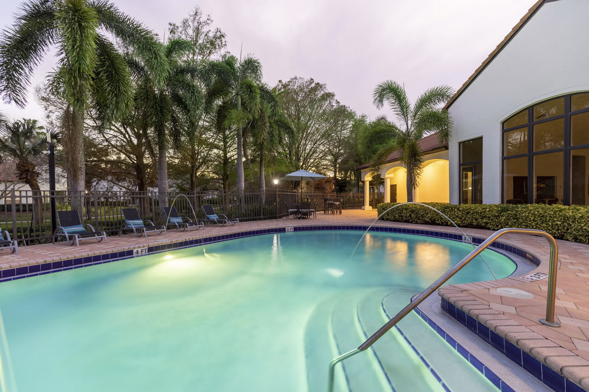 Property images of Mira Flores Apartments