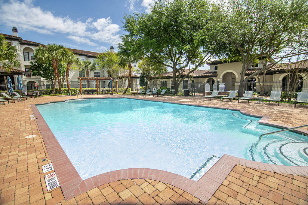 Brisa At Shadowlake Houston Tx 6 of 12