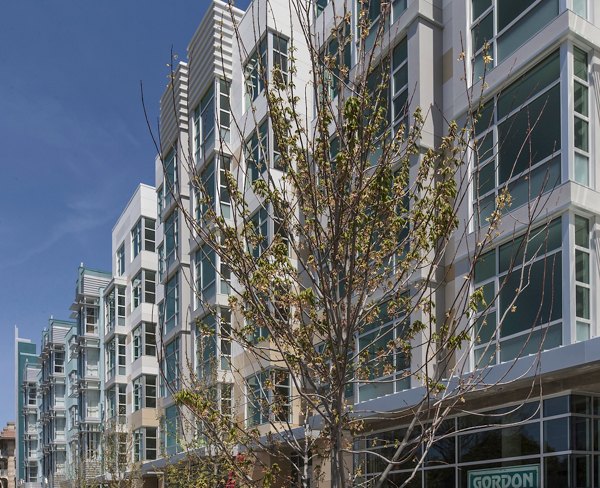 The Dwight: Elegant luxury apartments in bustling midtown