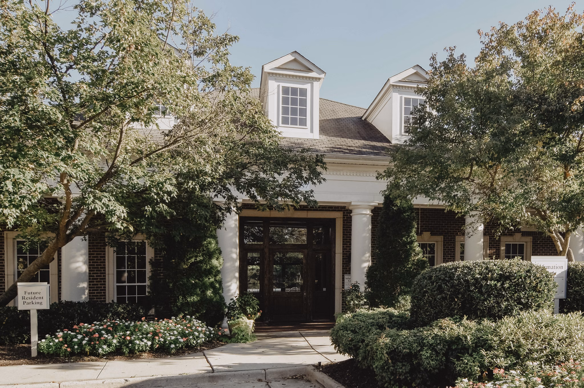 Finley at Fairfax Corner: Modern luxury apartments in Fairfax