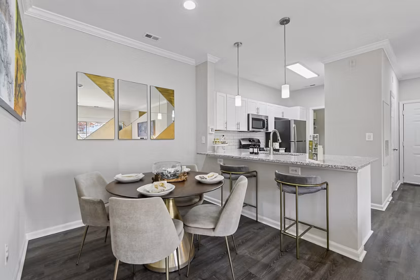 dining room at Finley at Fairfax Corner Apartments