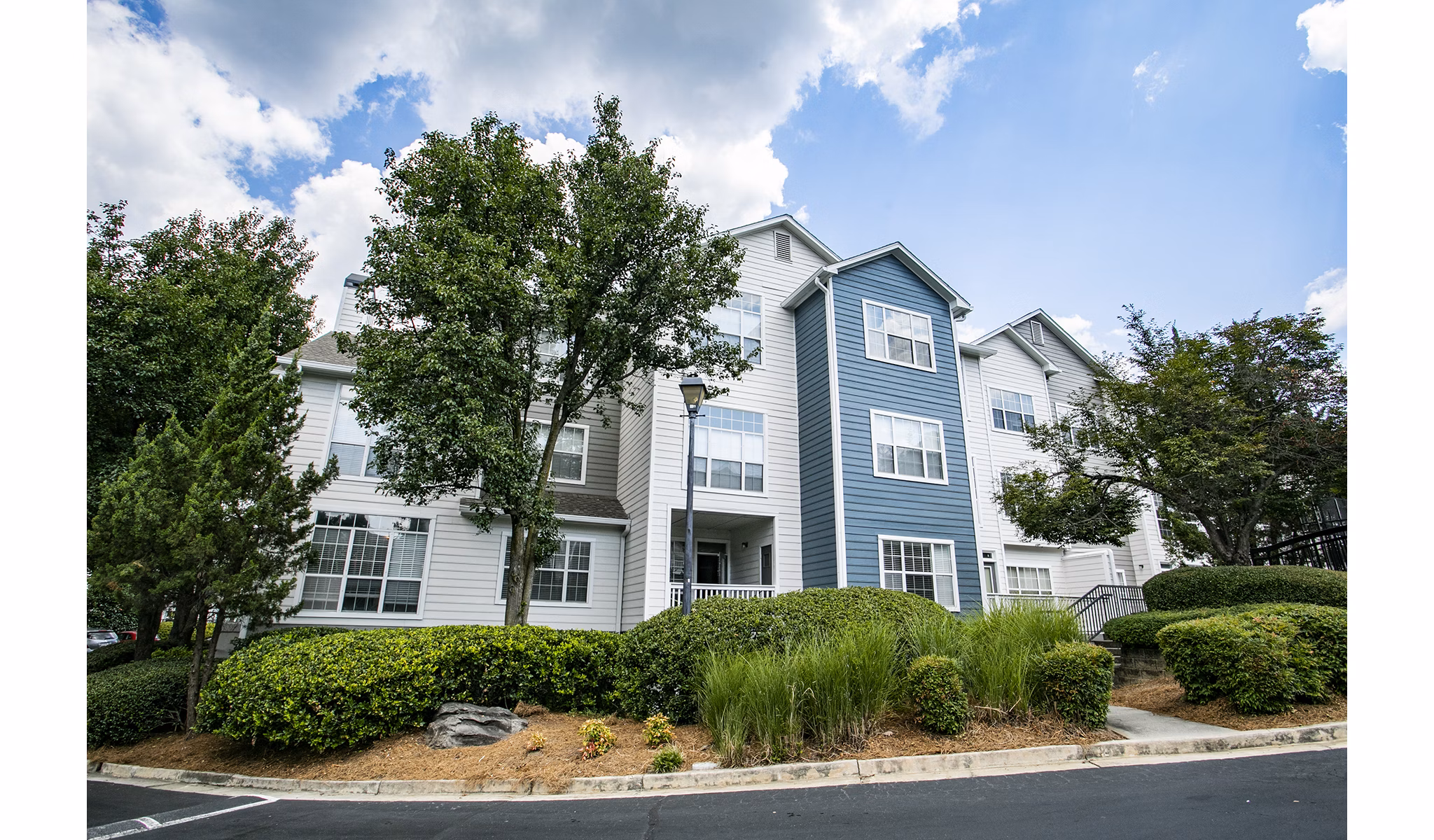 The Prato at Midtown: Luxury apartment in Atlanta featuring modern architecture