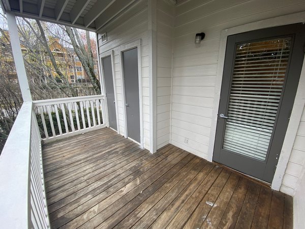 patio at The Prato at Midtown Apartments