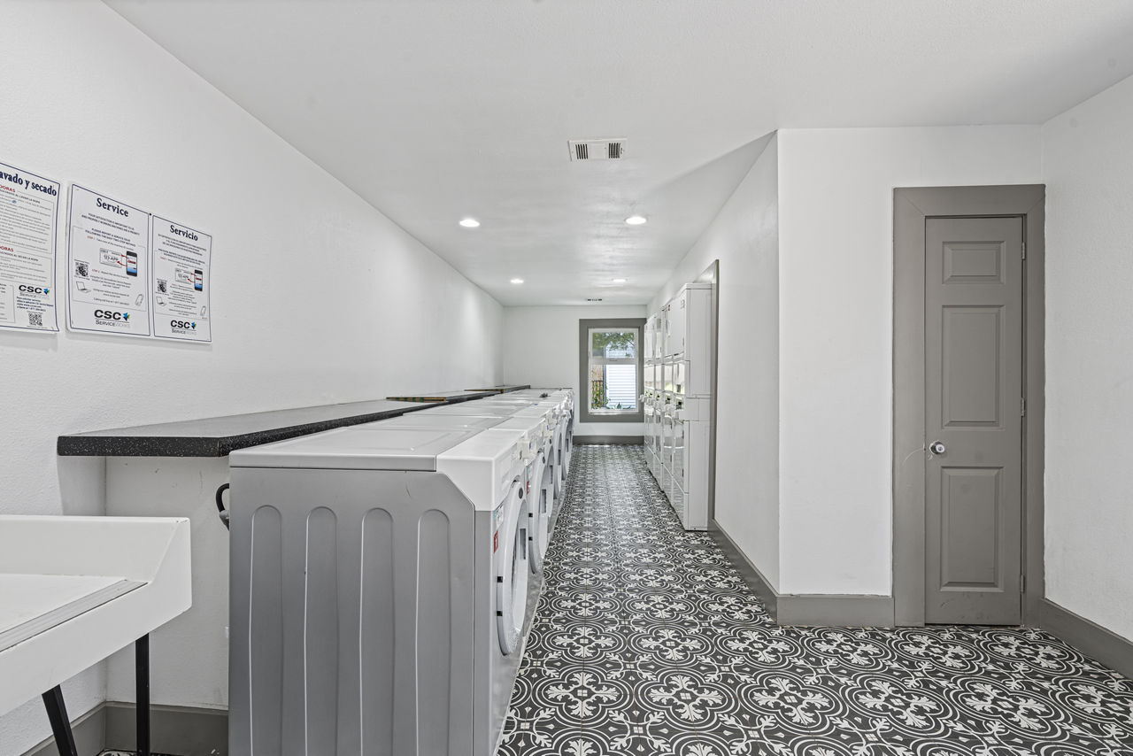 Laundry room at Waterloo Flats (2 of 3)