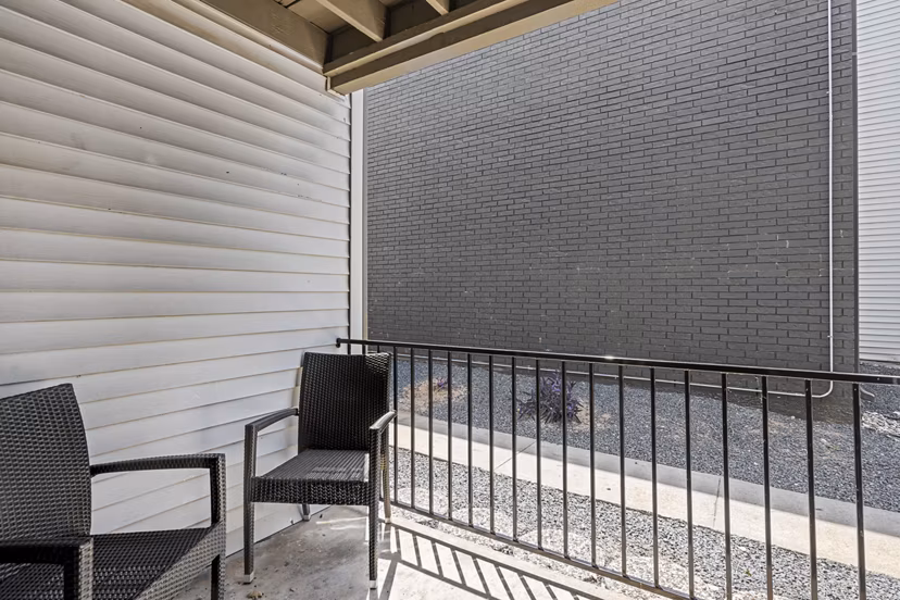 patio at Waterloo Flats Apartments