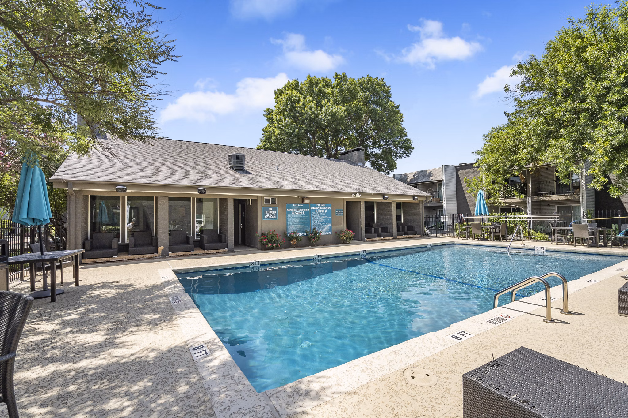pool at Waterloo Flats Apartments
