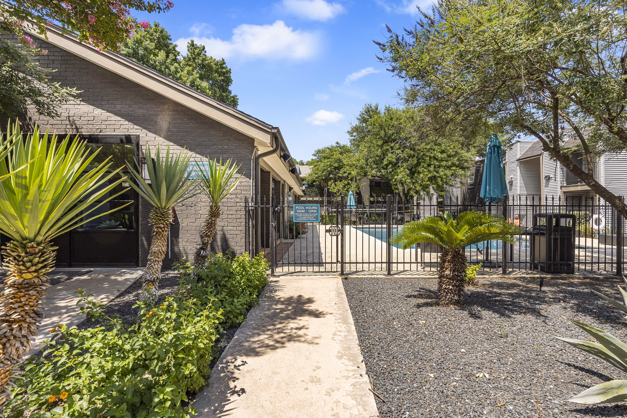 pool at Waterloo Flats Apartments