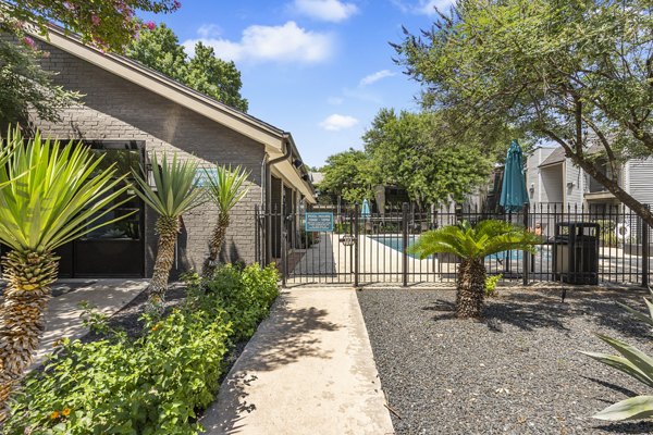 pool at Waterloo Flats Apartments