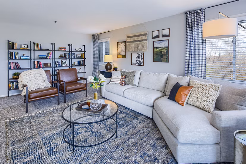 Modern living room with stylish decor at Avana Southview Apartments