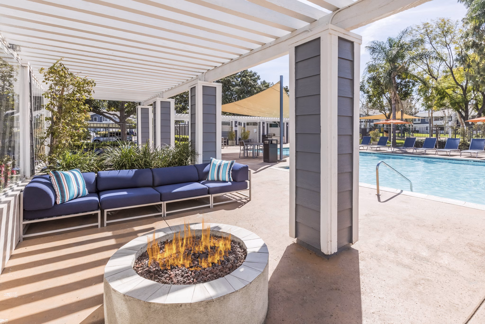 Avana Springs Apartments: Beautifully landscaped garden at luxury apartments in a serene neighborhood