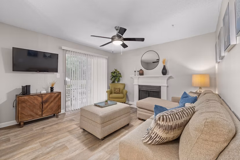 living room at Autumn Woods Apartments 