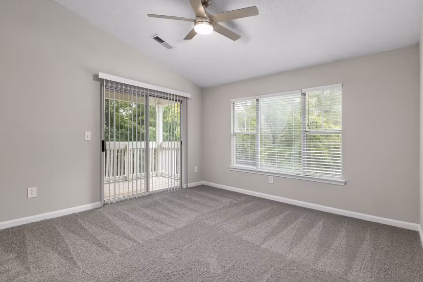 living room at Autumn Woods Apartments 