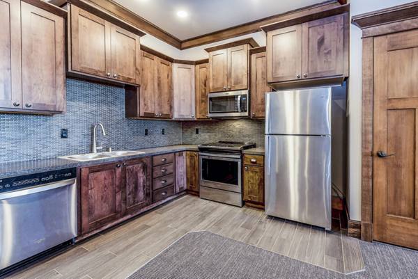 clubhouse kitchen at Central Park Apartments