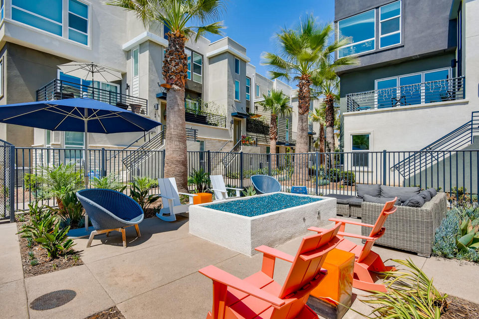 grill area at Anden Apartments