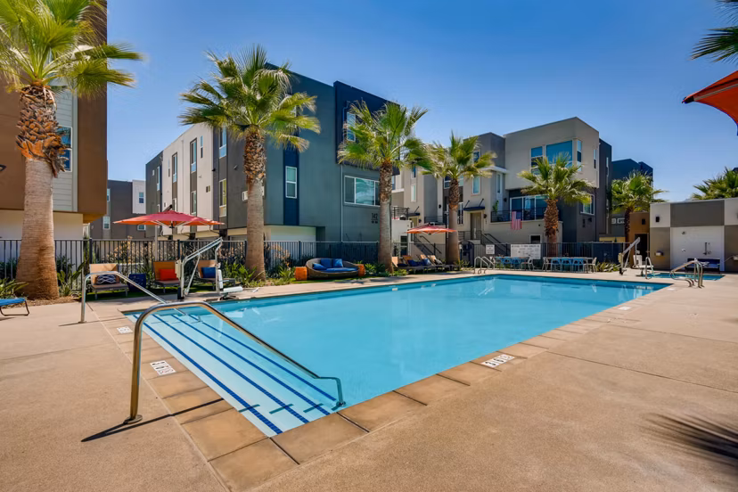 pool at Anden Apartments
