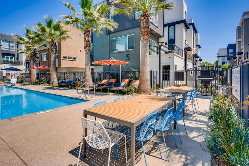 pool at Anden Apartments