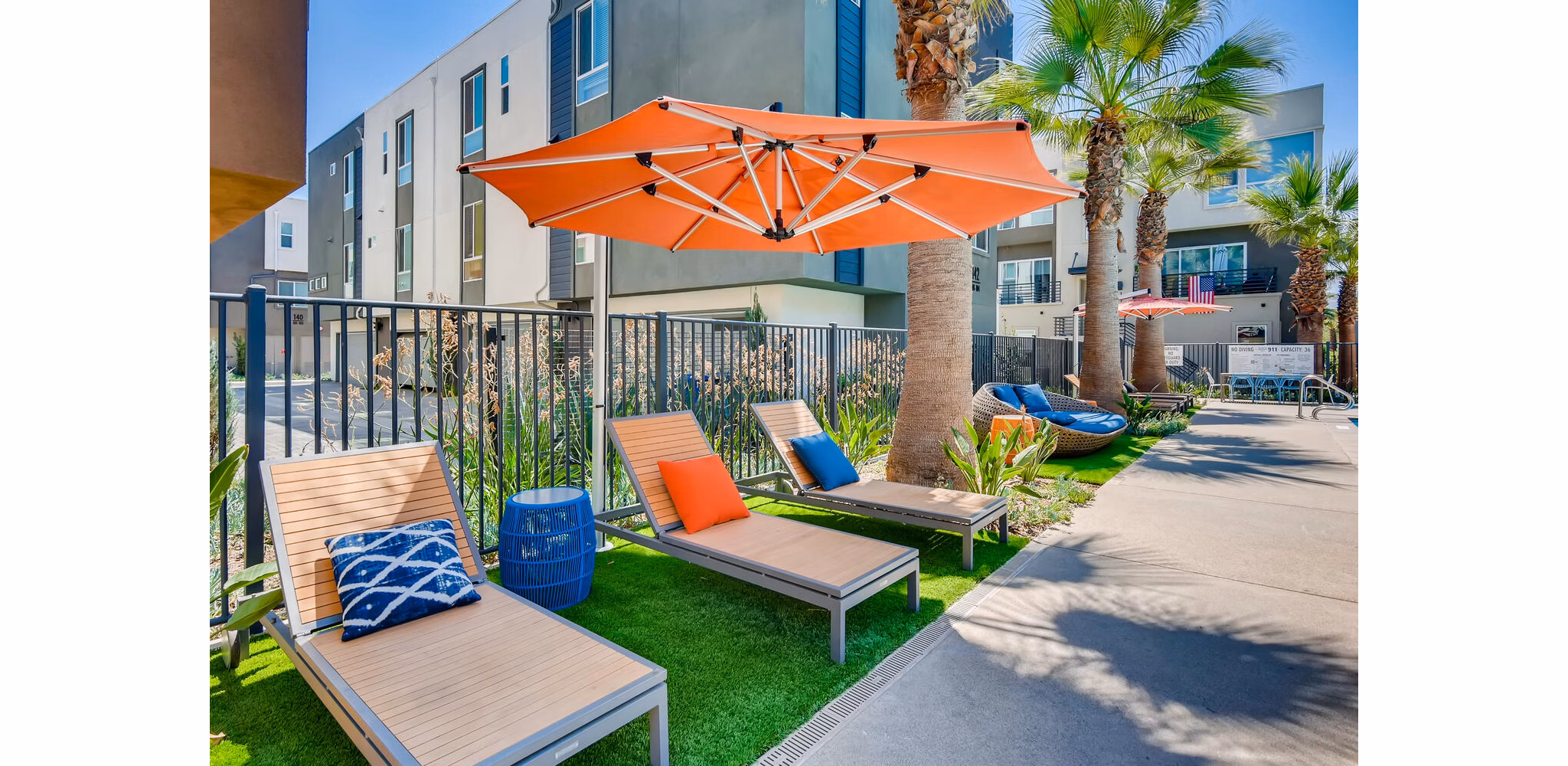 pool at Anden Apartments