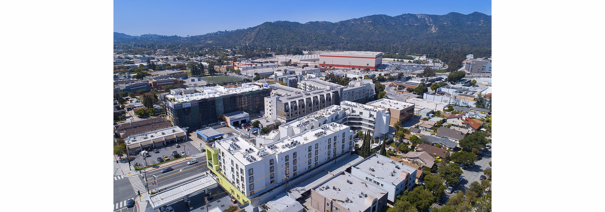 CC Tan Center Apartments: Elegant of luxury apartments in a vibrant urban setting