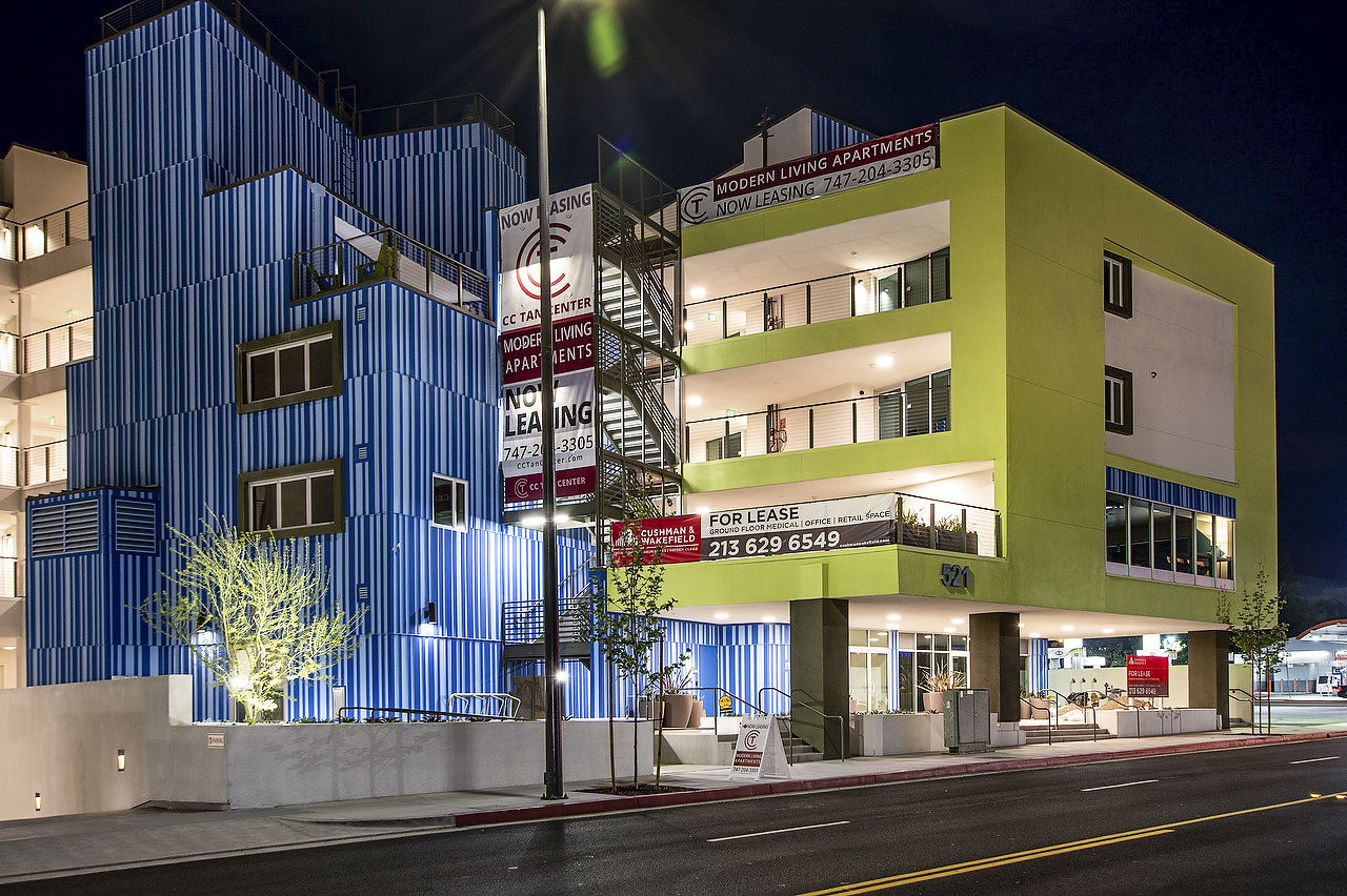 Cc Tan Center Apartments Glendale Ca 3 of 12