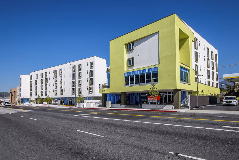 CC Tan Center Apartments: Elegant design of luxury apartments in a vibrant neighborhood
