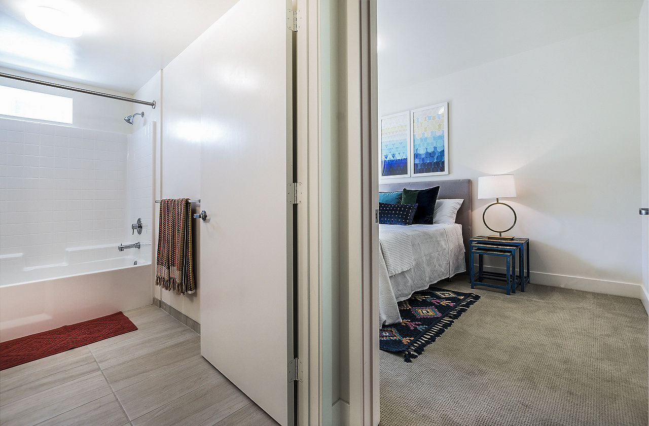 CC Tan Center Apartments 36 of 40