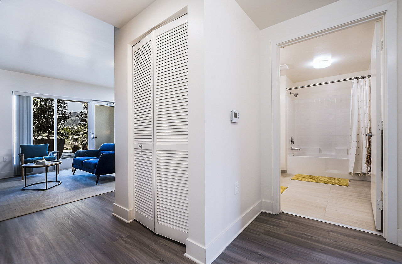 CC Tan Center Apartments 31 of 40