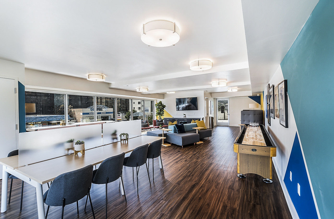Cc Tan Center Apartments Glendale Ca 11 of 12
