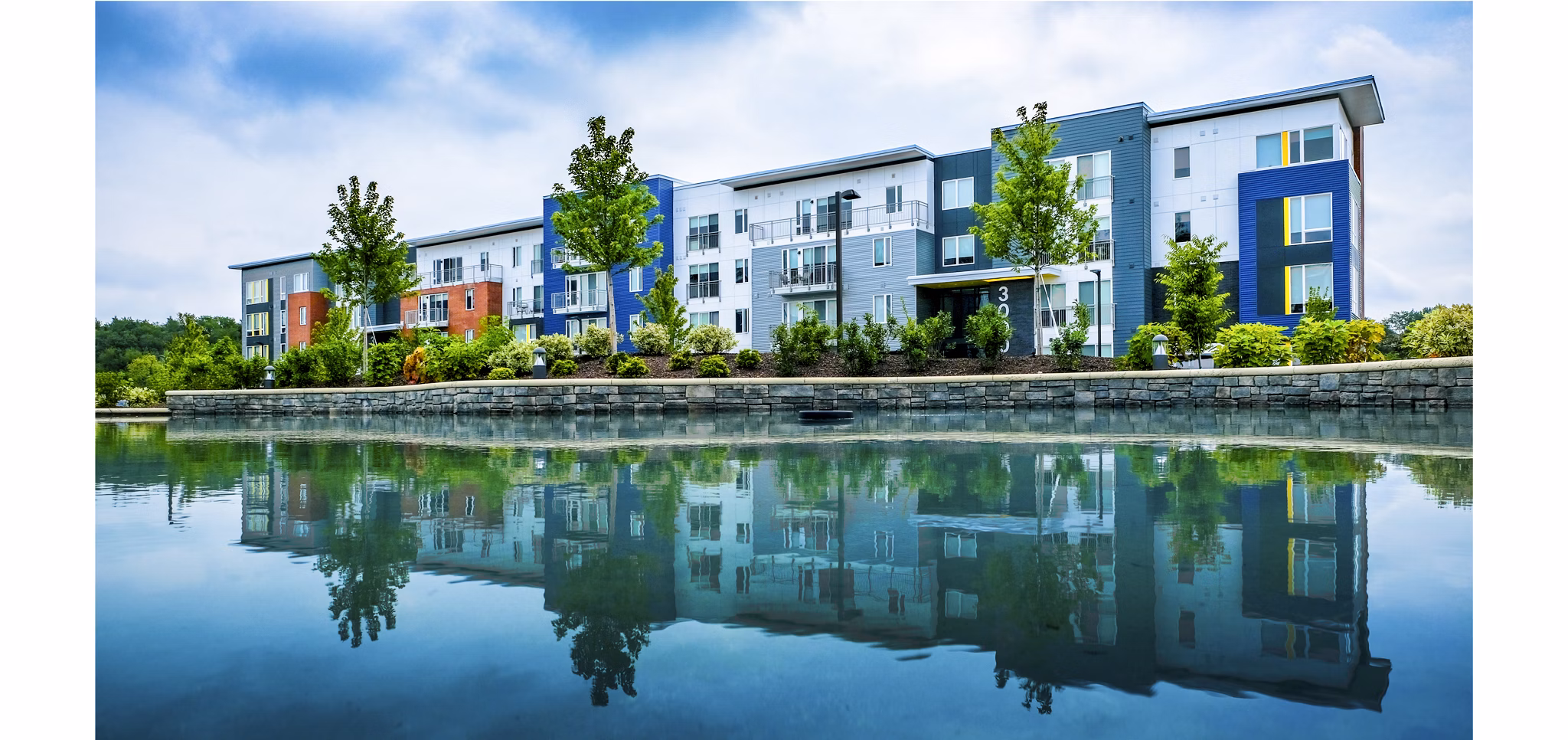 Ridge at Robinson: Elegant of luxury apartments in Greystar community