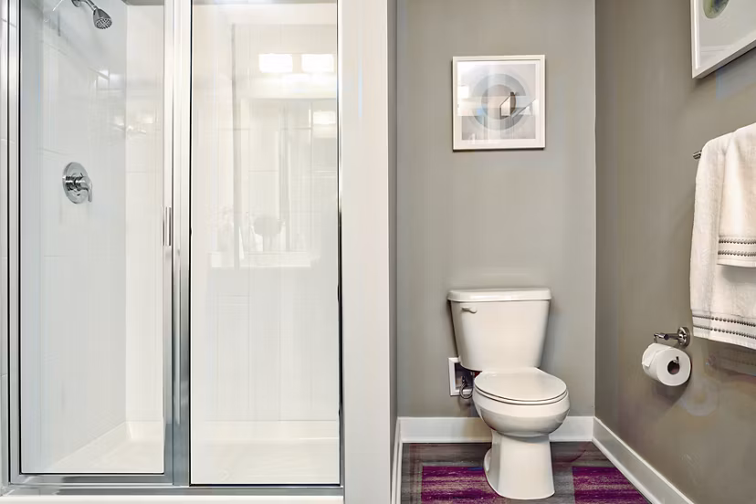 Elegant bathroom featuring modern design and premium fixtures at Ridge at Robinson Apartments