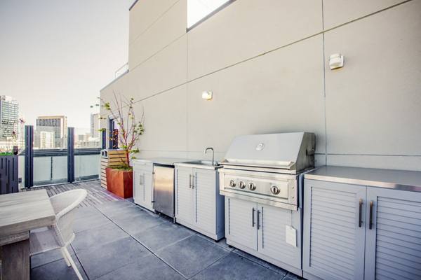 grill area at The Rise Hayes Valley Apartments