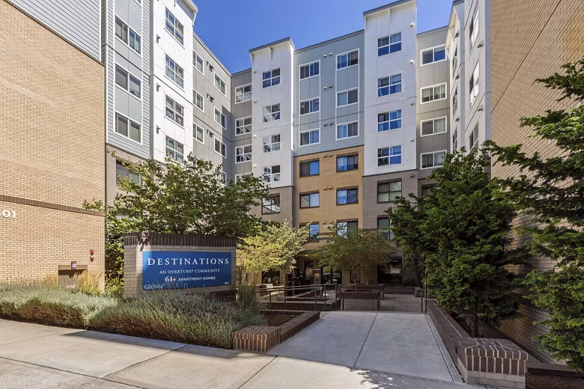 exterior at Destinations Lynnwood an Overture Community Apartments