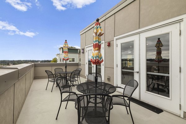 patio at Destinations Lynnwood an Overture Community Apartments