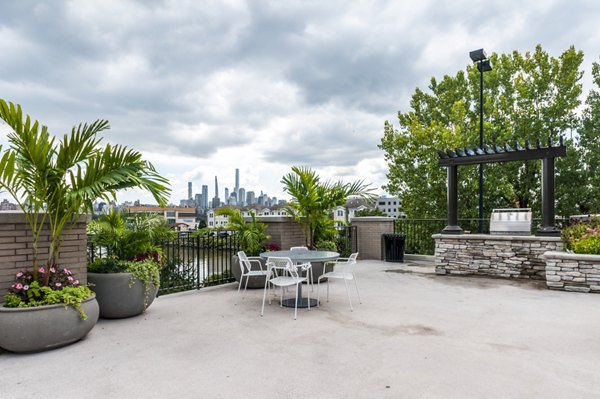 grill area/patio/balcony at Half Moon Harbour Apartments