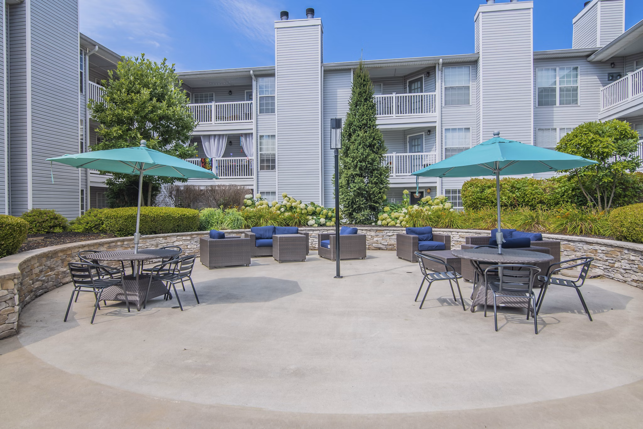 grill area at Mountain View Crossing Apartments 