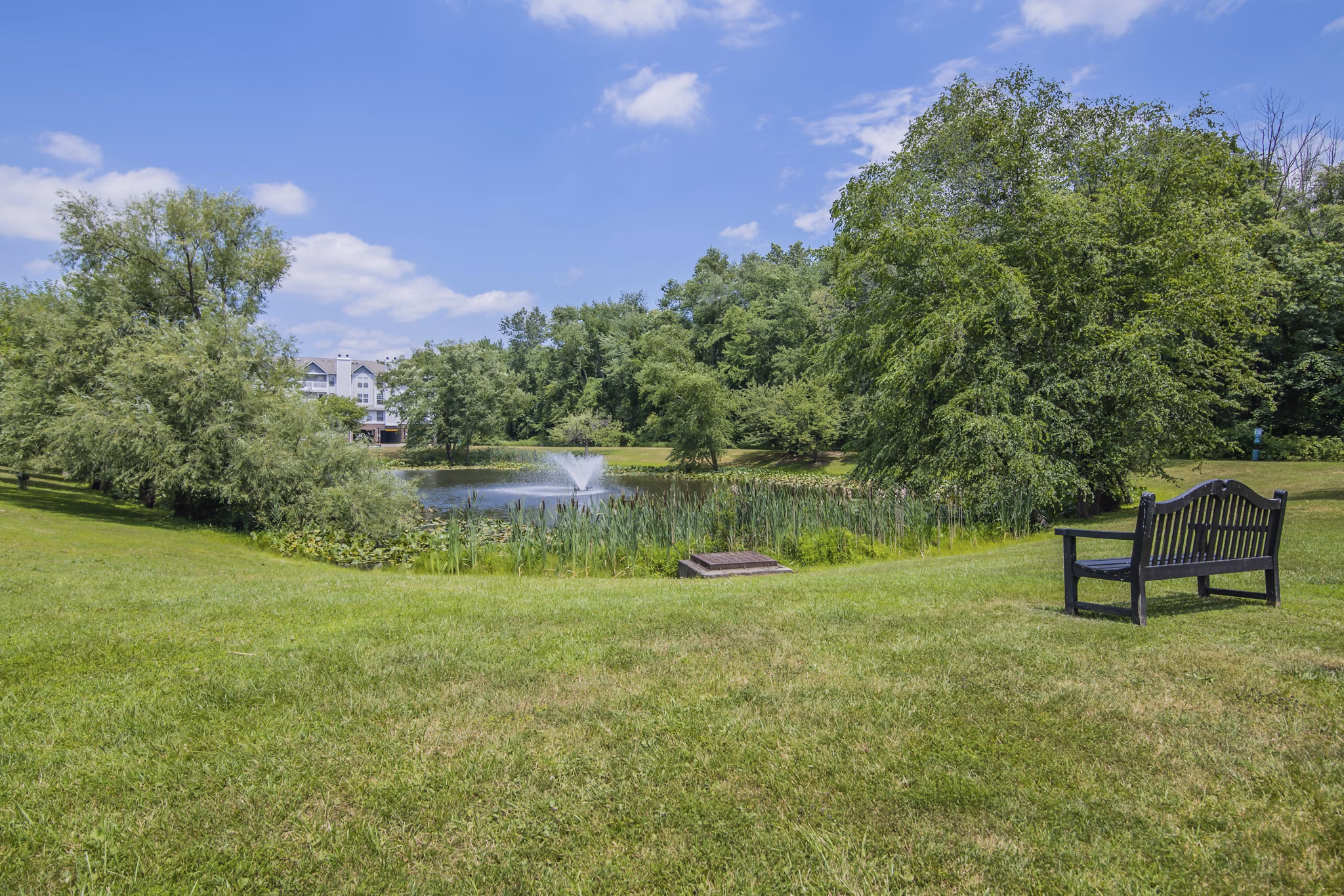 recreational area at Mountain View Crossing Apartments 