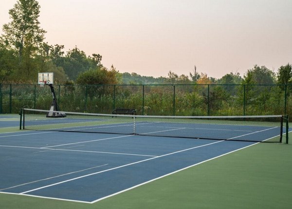Sport court for recreational activities at Mountain View Crossing luxury apartments