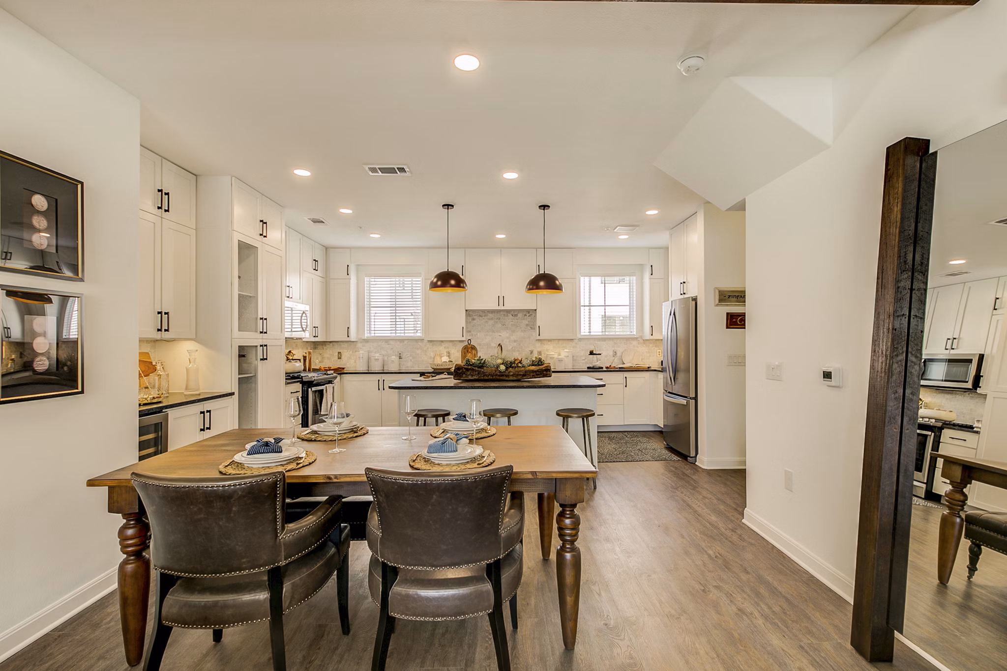 Elegant dining area with modern furnishings at Elan Inwood Apartments