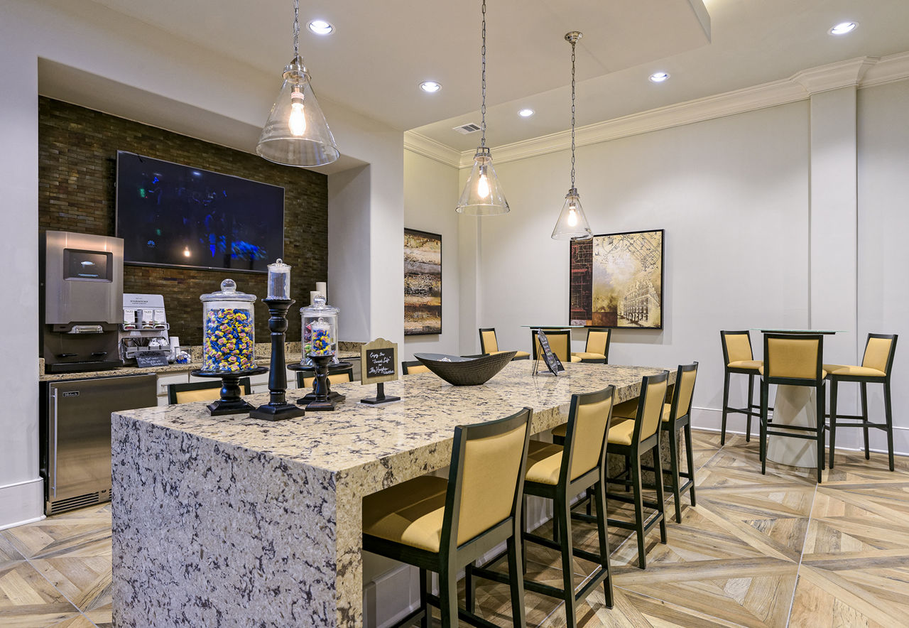 Lounge at Arlo Westchase (2 of 3)