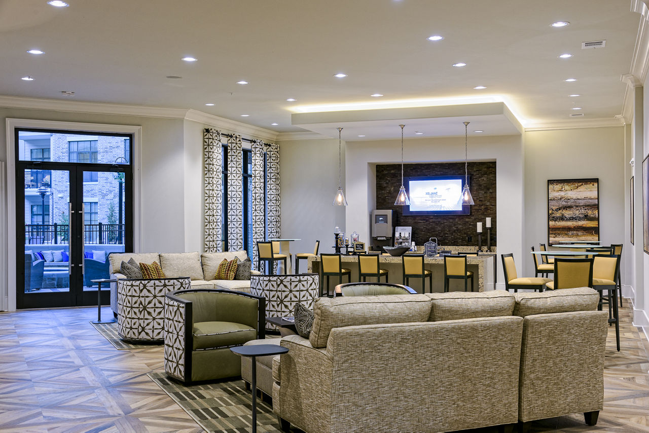 Lounge at Arlo Westchase (1 of 3)